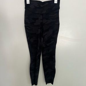 Lululemon leggings! Size 8 excellent condition:)